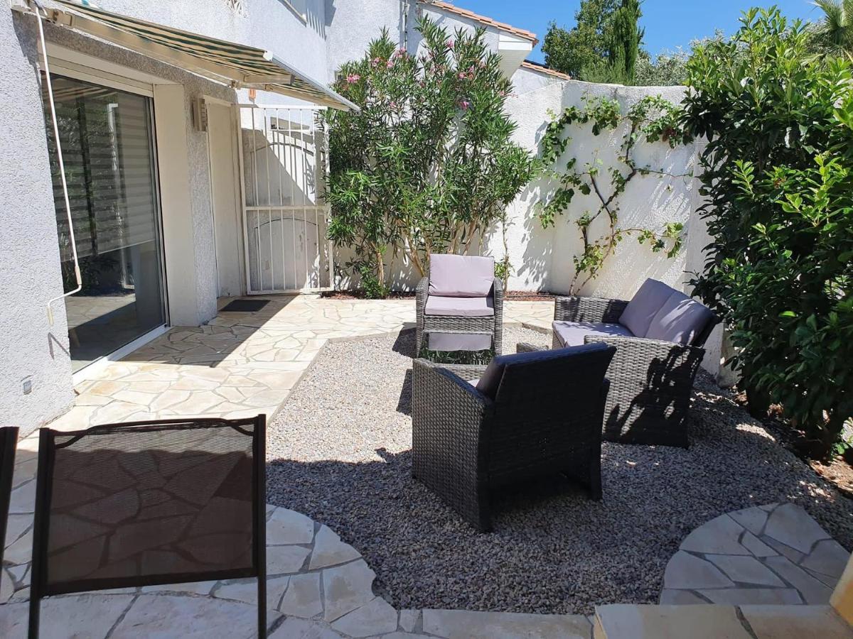 Charmant Logement Avec Piscine Saint-Feliu-d'Avall المظهر الخارجي الصورة